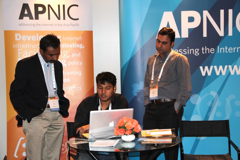 APNIC 33