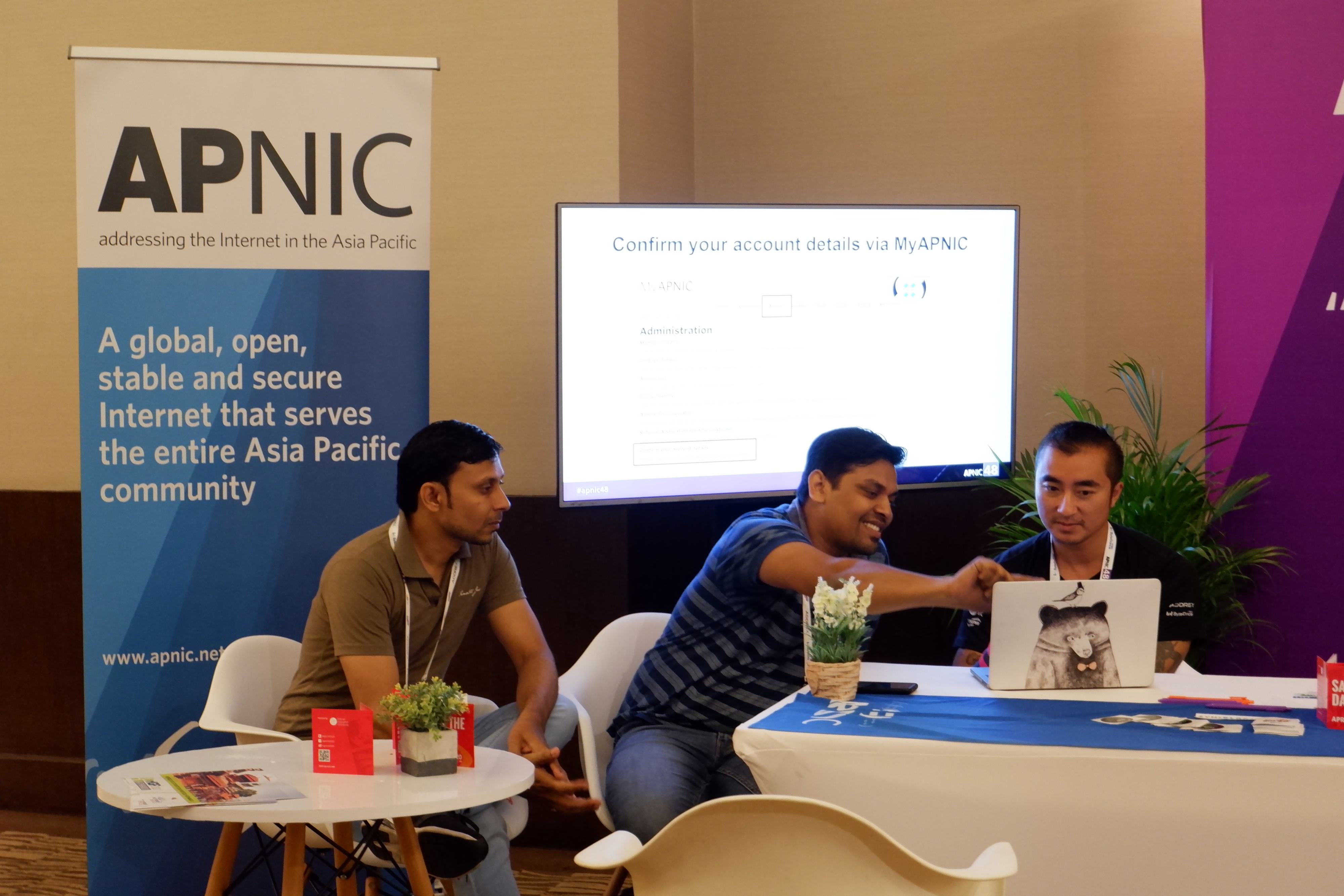 APNIC Member Services